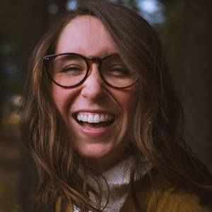 Meet your Posher, Ana